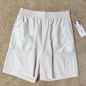 Adidas AEROREADY Escape woven shorts boys size large 14/16 cream elastic waist